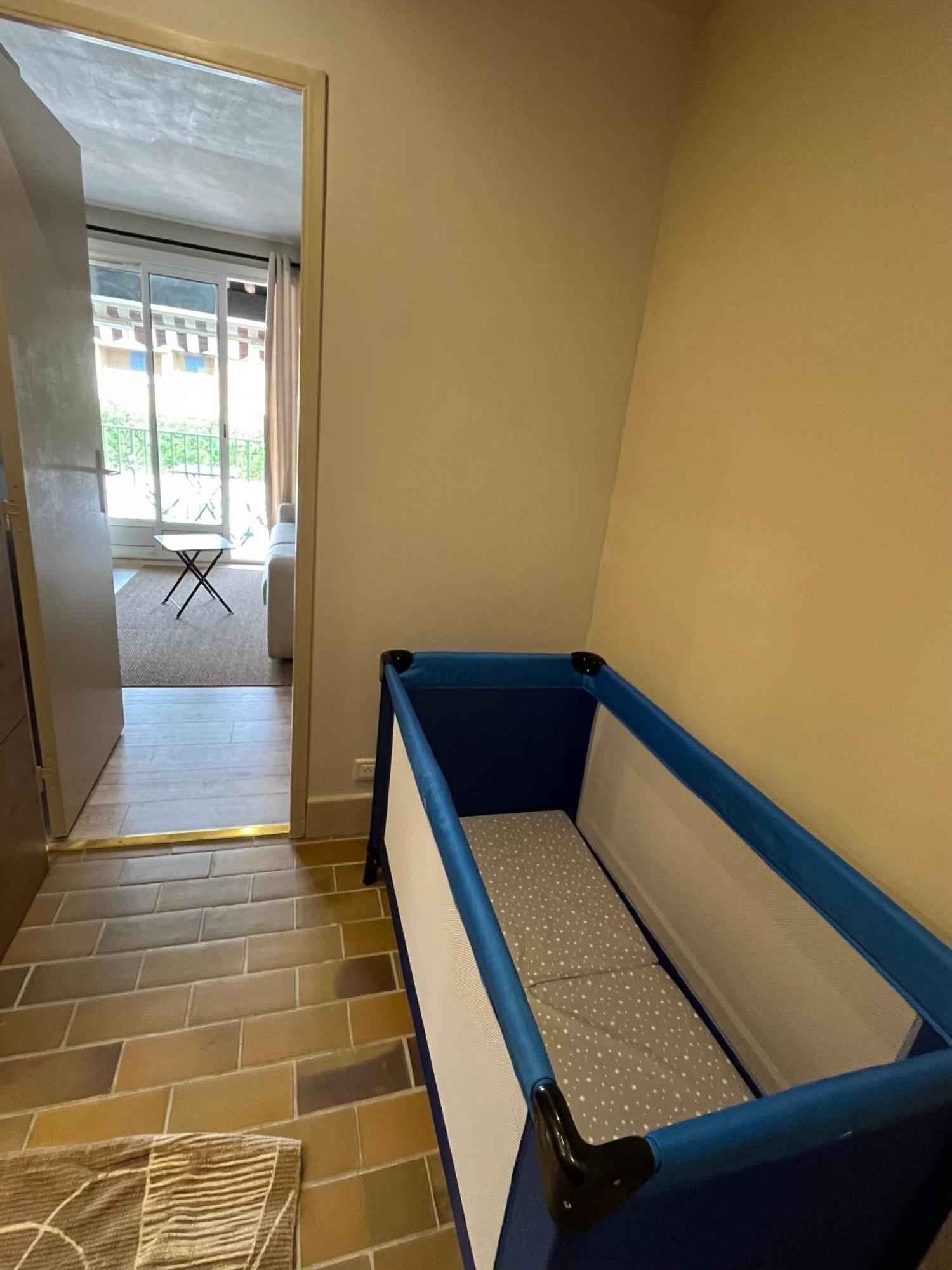 Studio Cosy En Bord De Mer Saint-Cyr-sur-Mer Exterior photo
